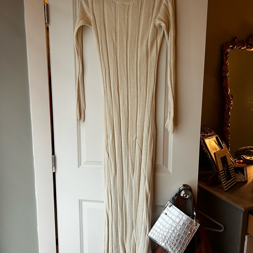 Elegant Cream Long Sleeve Dress